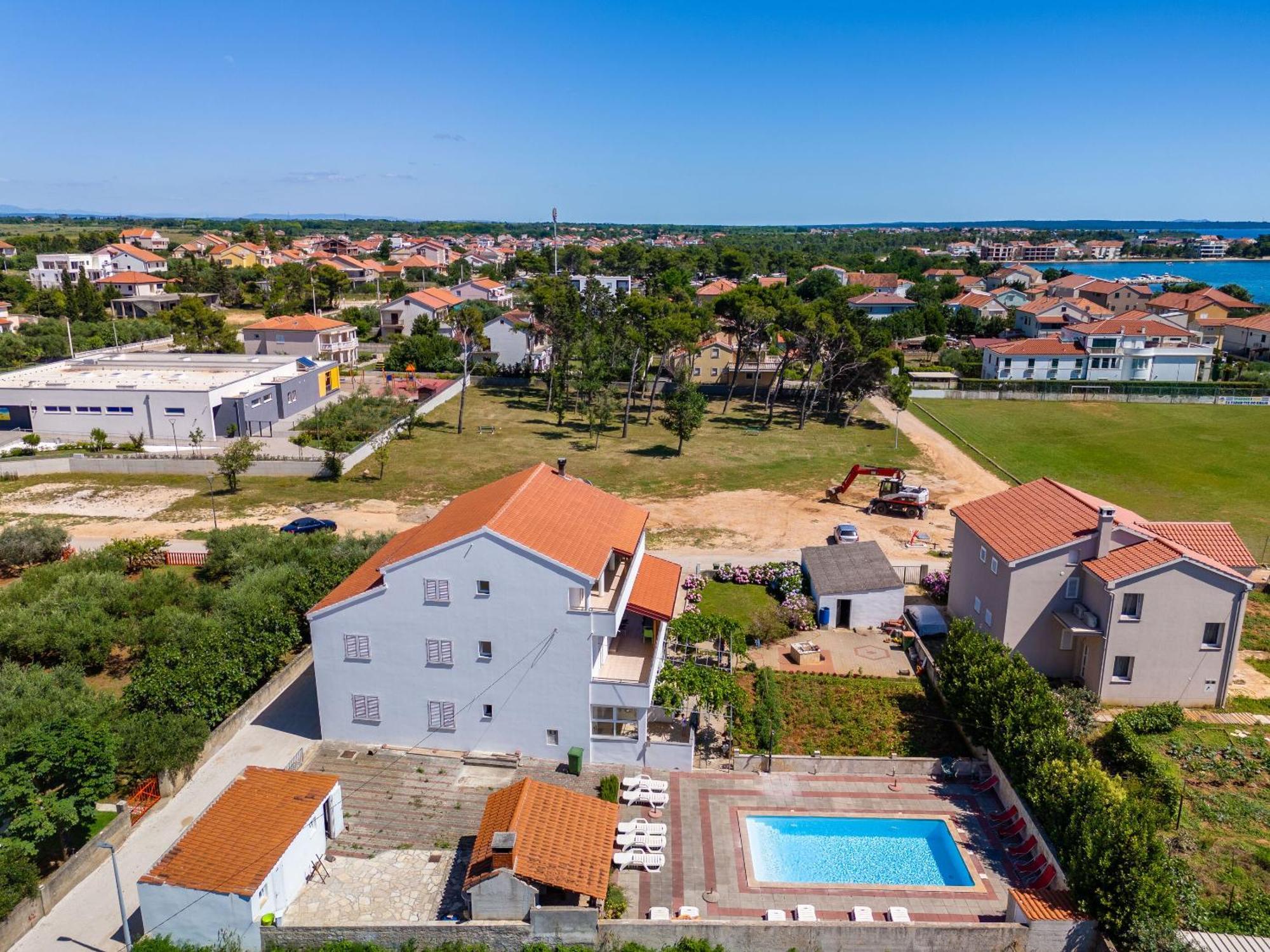 פריבלאקה Apartments Mlado מראה חיצוני תמונה