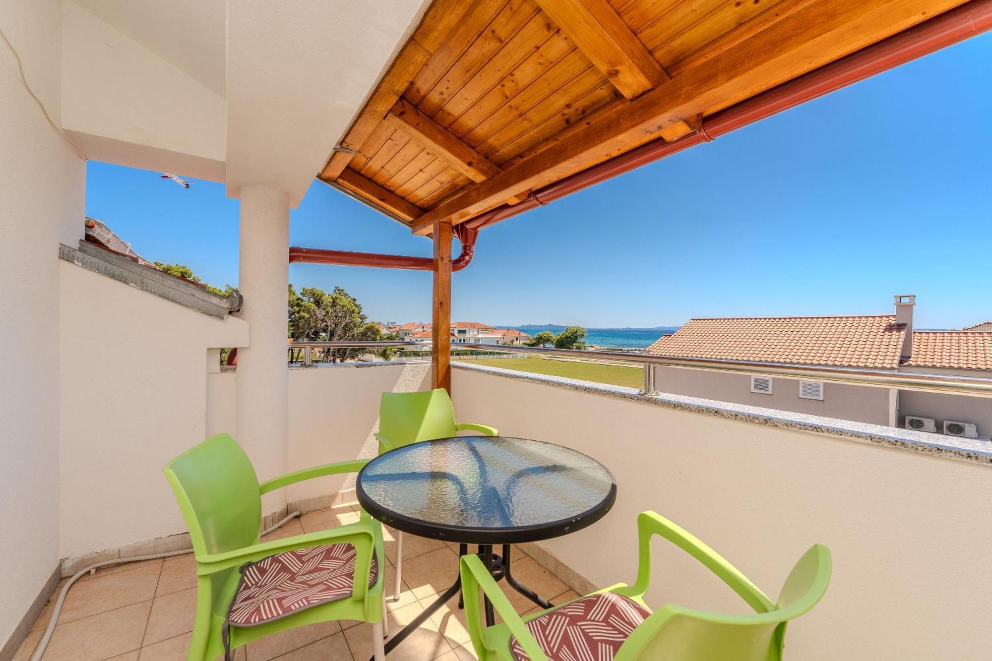 פריבלאקה Apartments Mlado מראה חיצוני תמונה