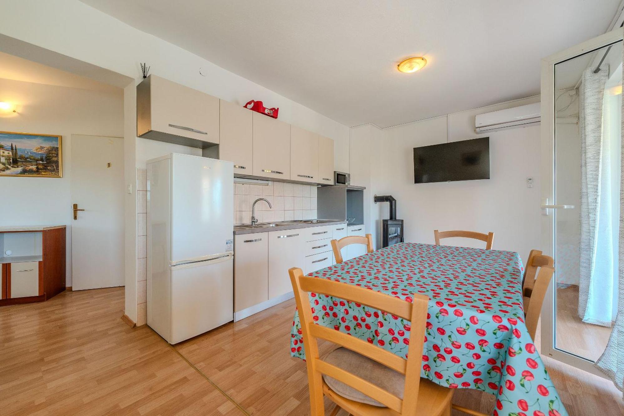 פריבלאקה Apartments Mlado מראה חיצוני תמונה