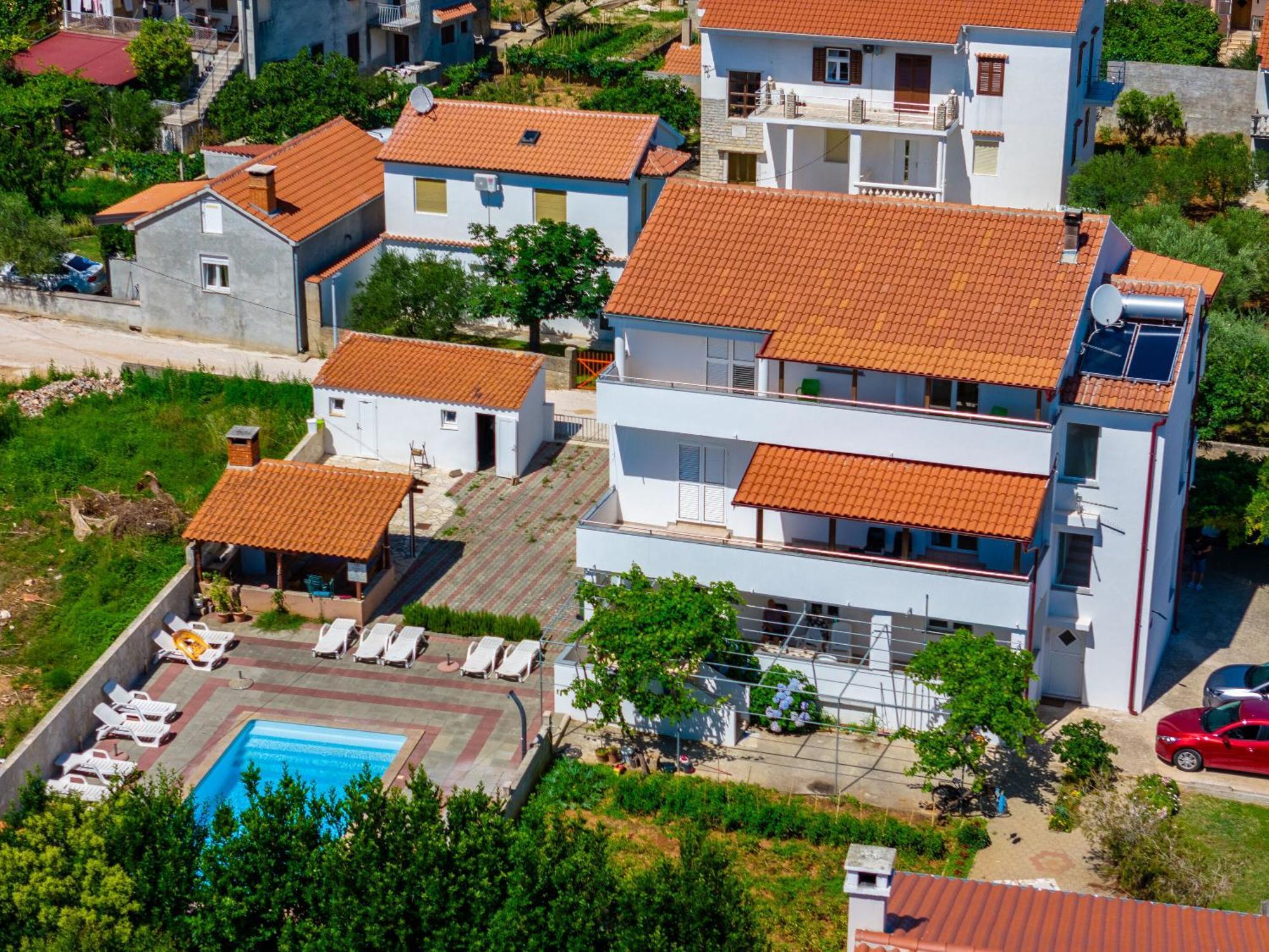 פריבלאקה Apartments Mlado מראה חיצוני תמונה